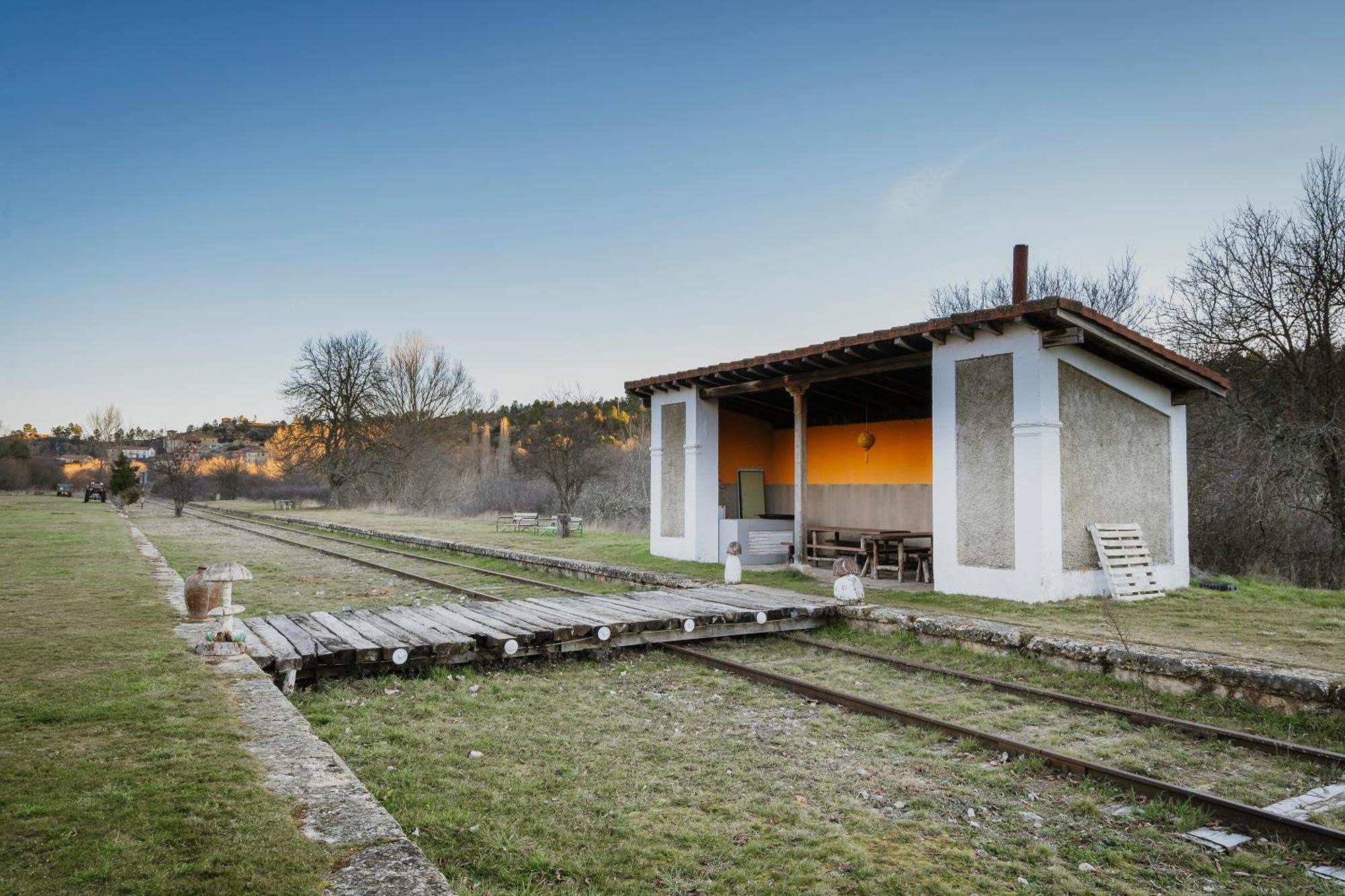 La Estacion De Rabanera Casa de hóspedes Rabanera del Pinar Exterior foto