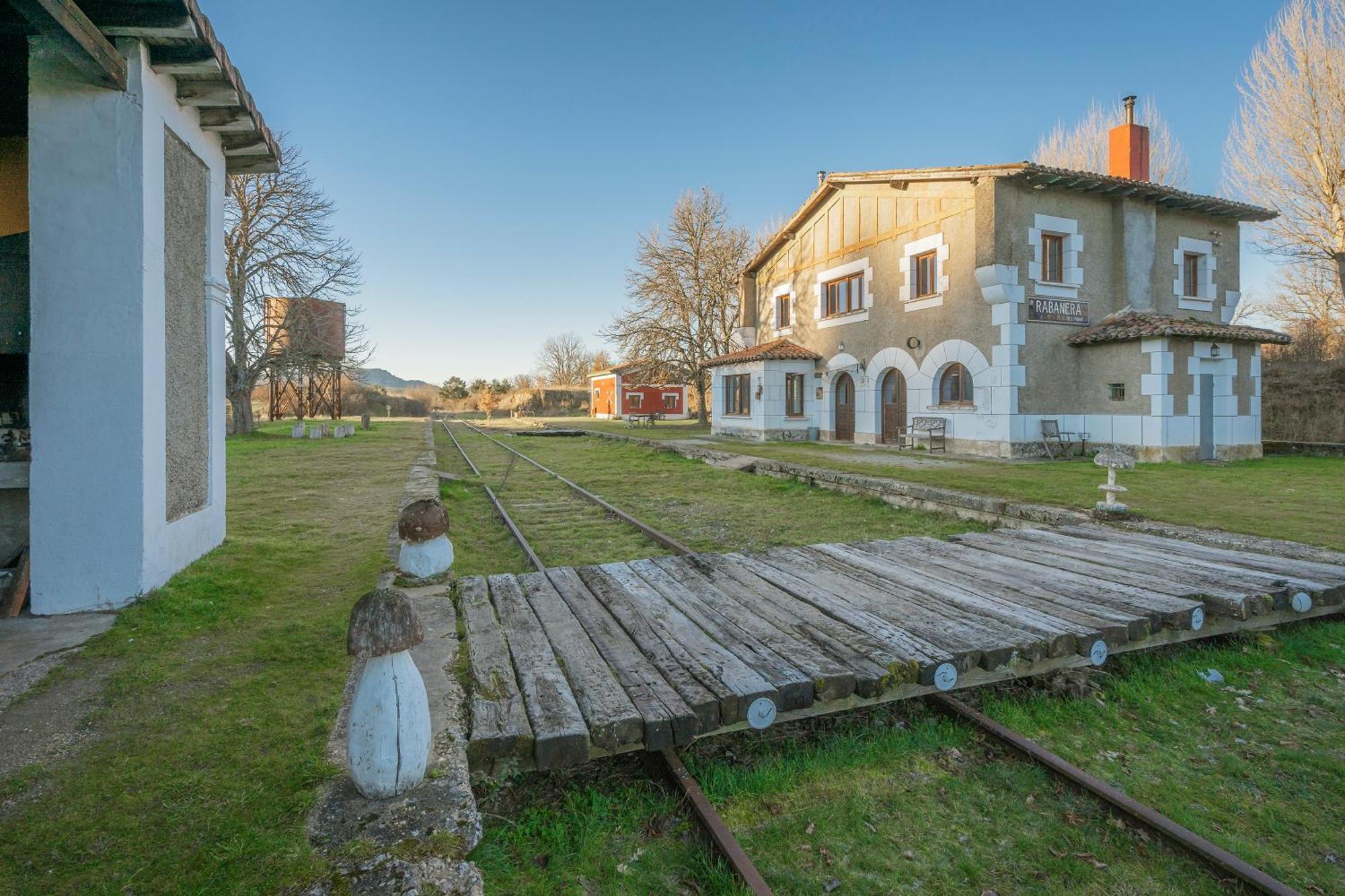 La Estacion De Rabanera Casa de hóspedes Rabanera del Pinar Exterior foto