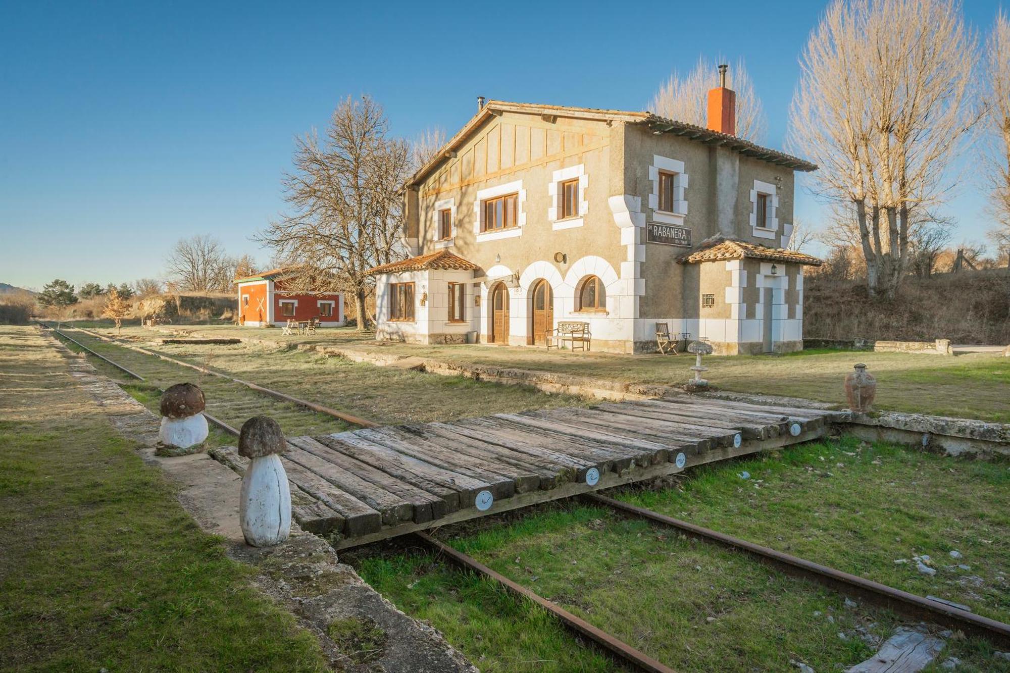 La Estacion De Rabanera Casa de hóspedes Rabanera del Pinar Exterior foto